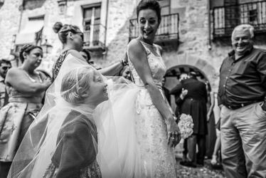 Amazing scene from a wedding day captured by Ana Mira